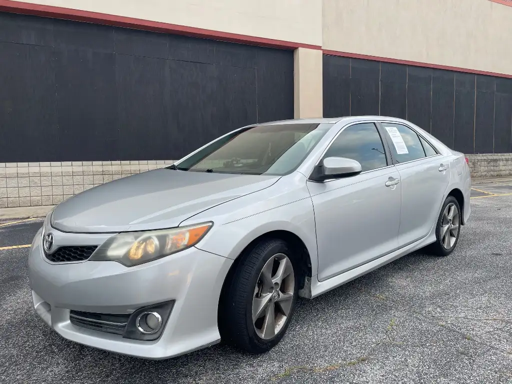 2014 Toyota Camry 2.5 Auto SE Sport's photo
