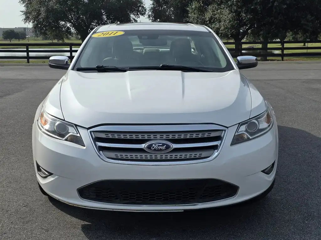 2011 Ford Taurus Limited FWD's photo