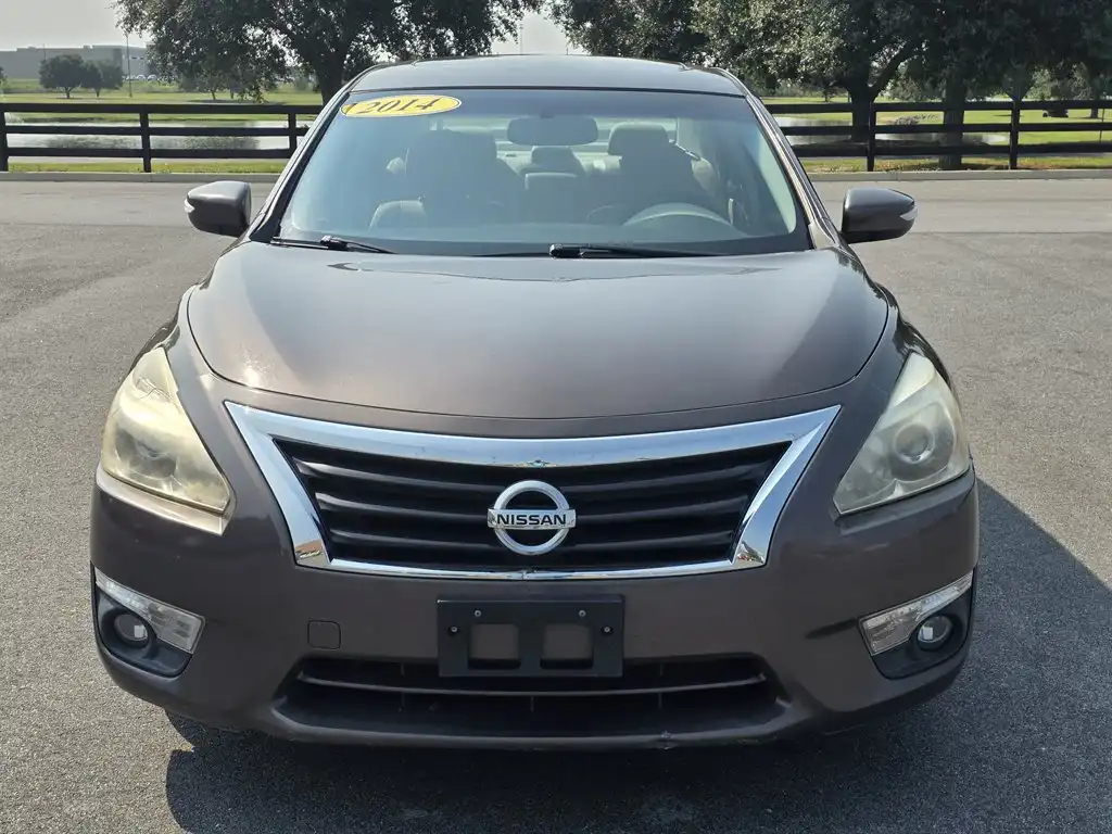 2014 Nissan Altima 2.5's photo