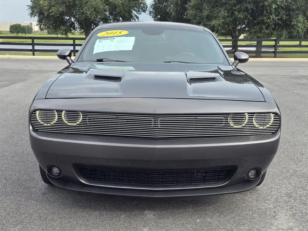 2015 Dodge Challenger SXT Plus's photo