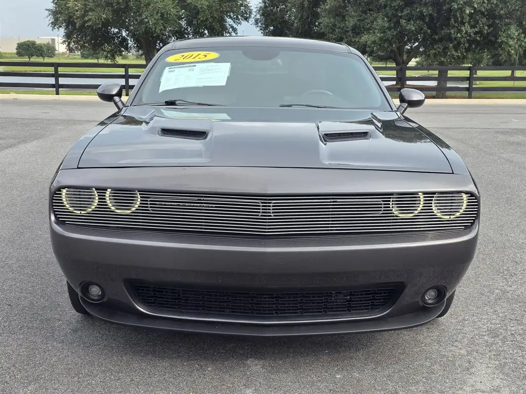 2015 Dodge Challenger SXT Plus photo 1