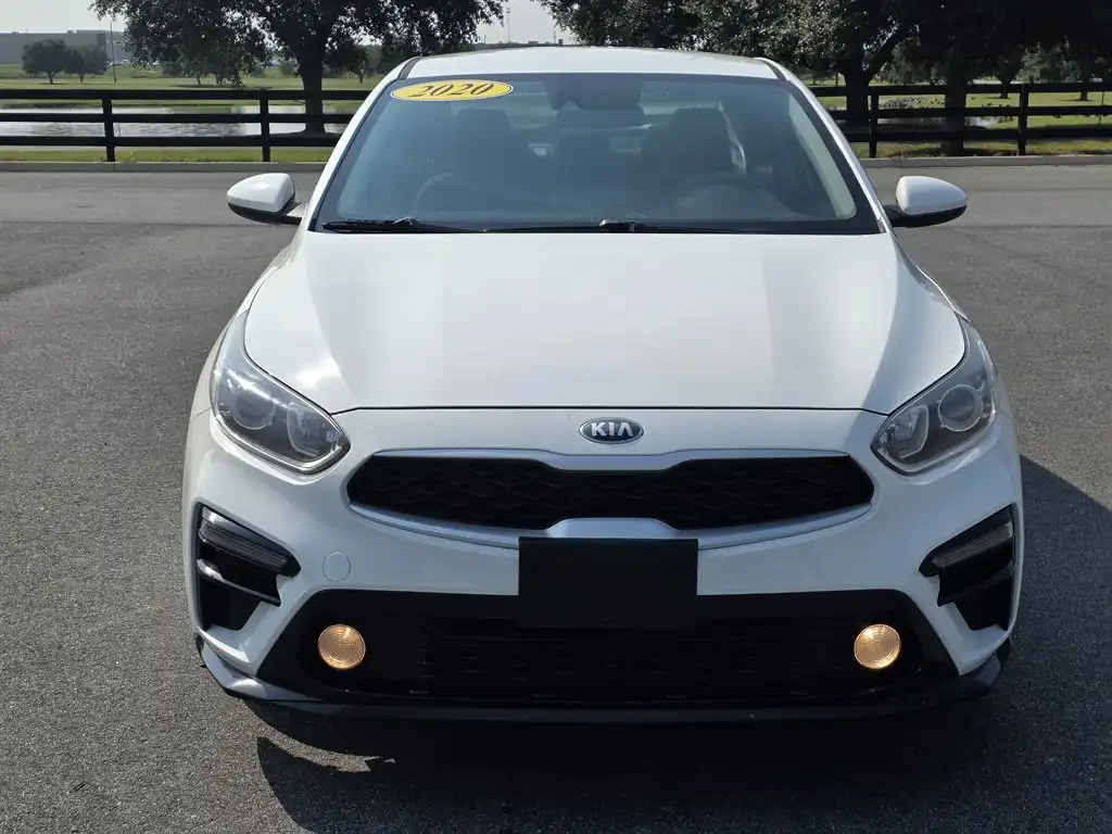 2020 Kia Forte LXS AT's photo
