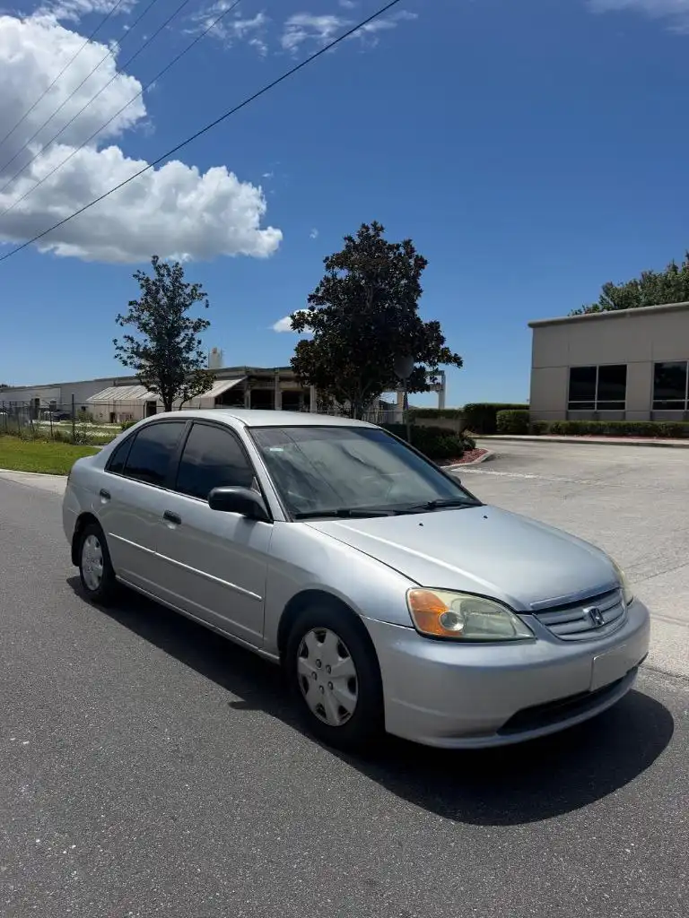 2001 Honda Civic LX 4AT's photo
