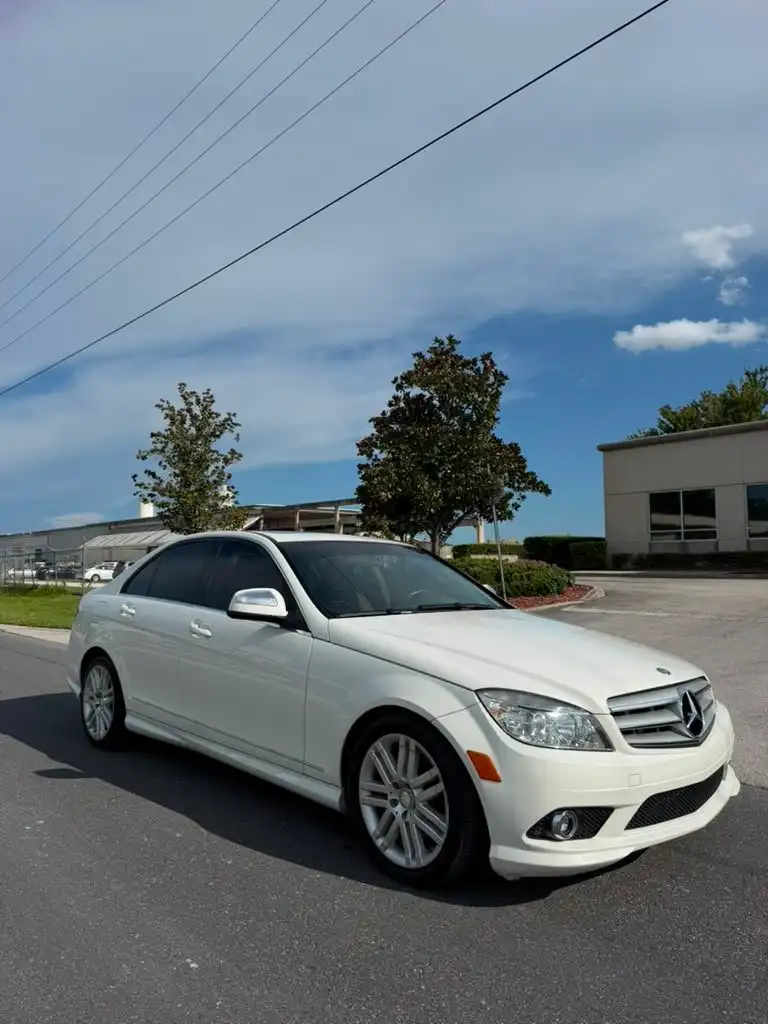 2009 Mercedes-Benz C-Class's photo