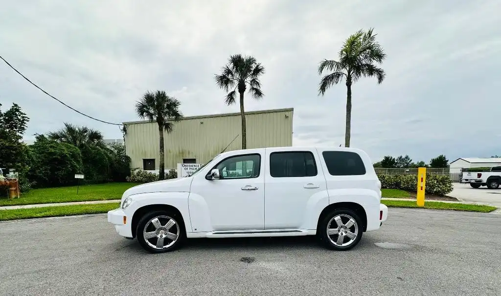 2009 Chevrolet HHR LT's photo