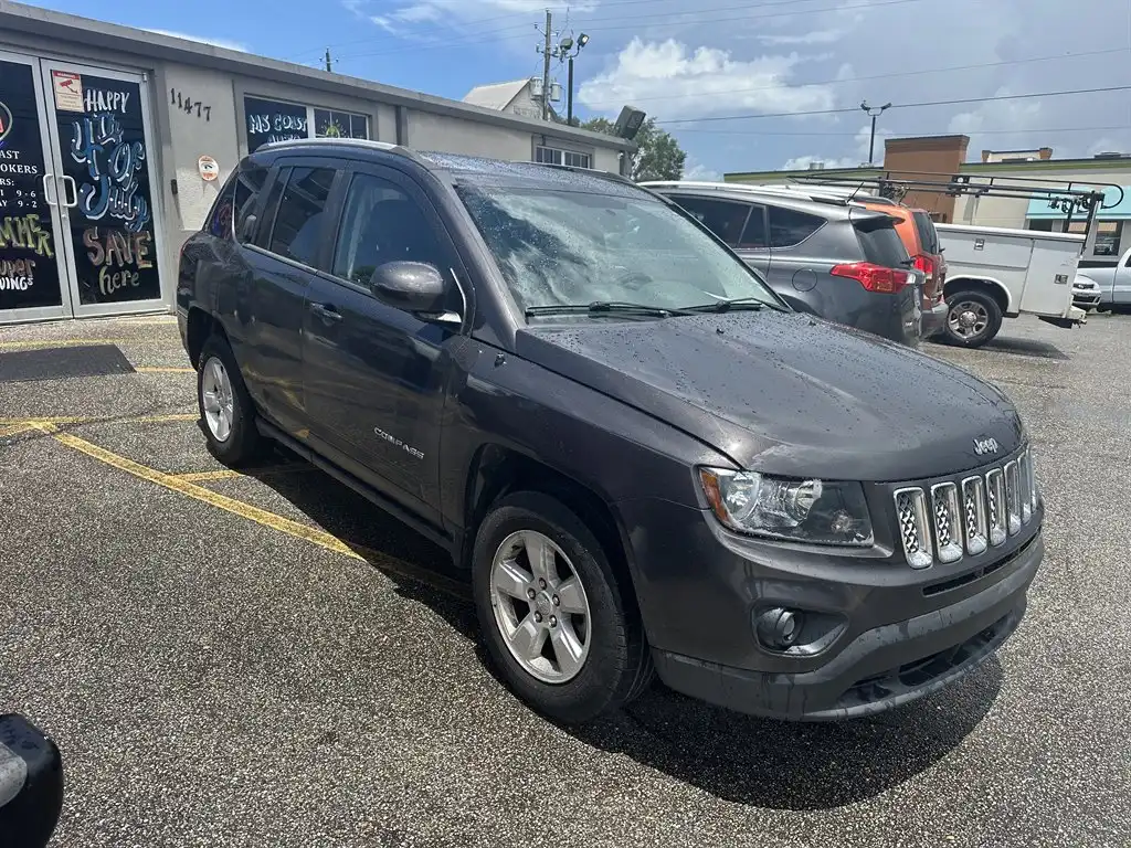 2017 Jeep Compass Latitude's photo