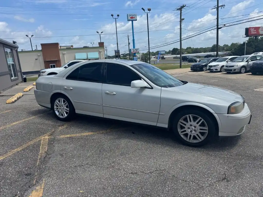 2005 Lincoln LS V8 AT Ultimate's photo