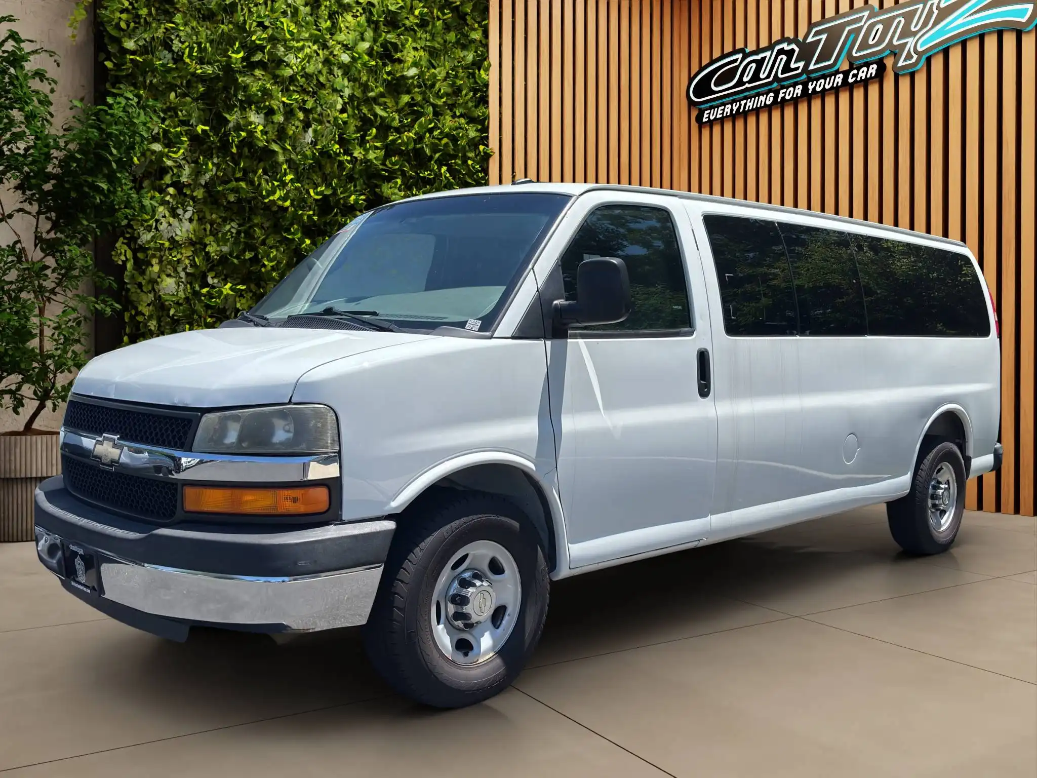 2014 Chevrolet Express 3500 LS Extended's photo