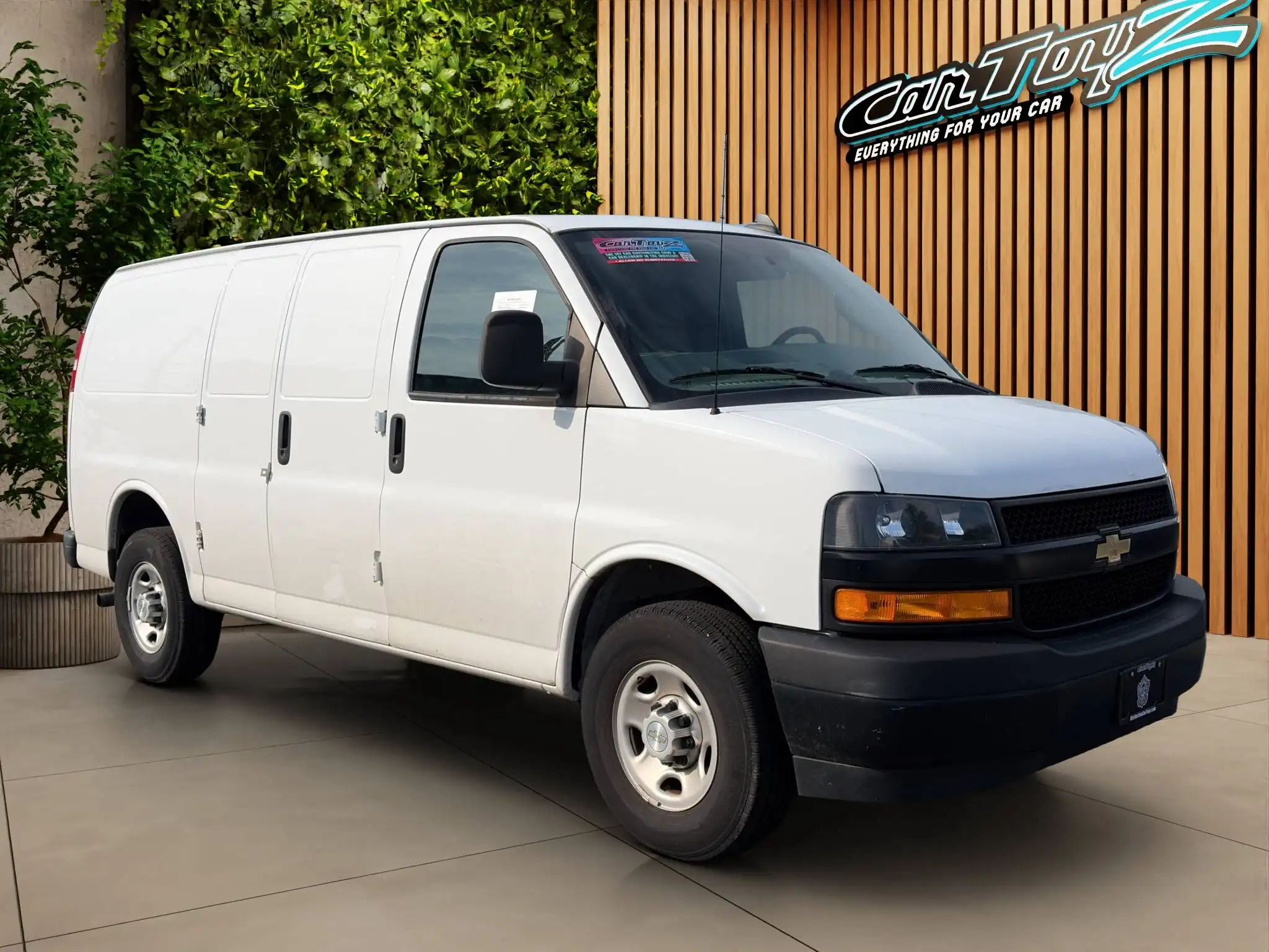 2021 Chevrolet Express 2500 Work Van HD's photo