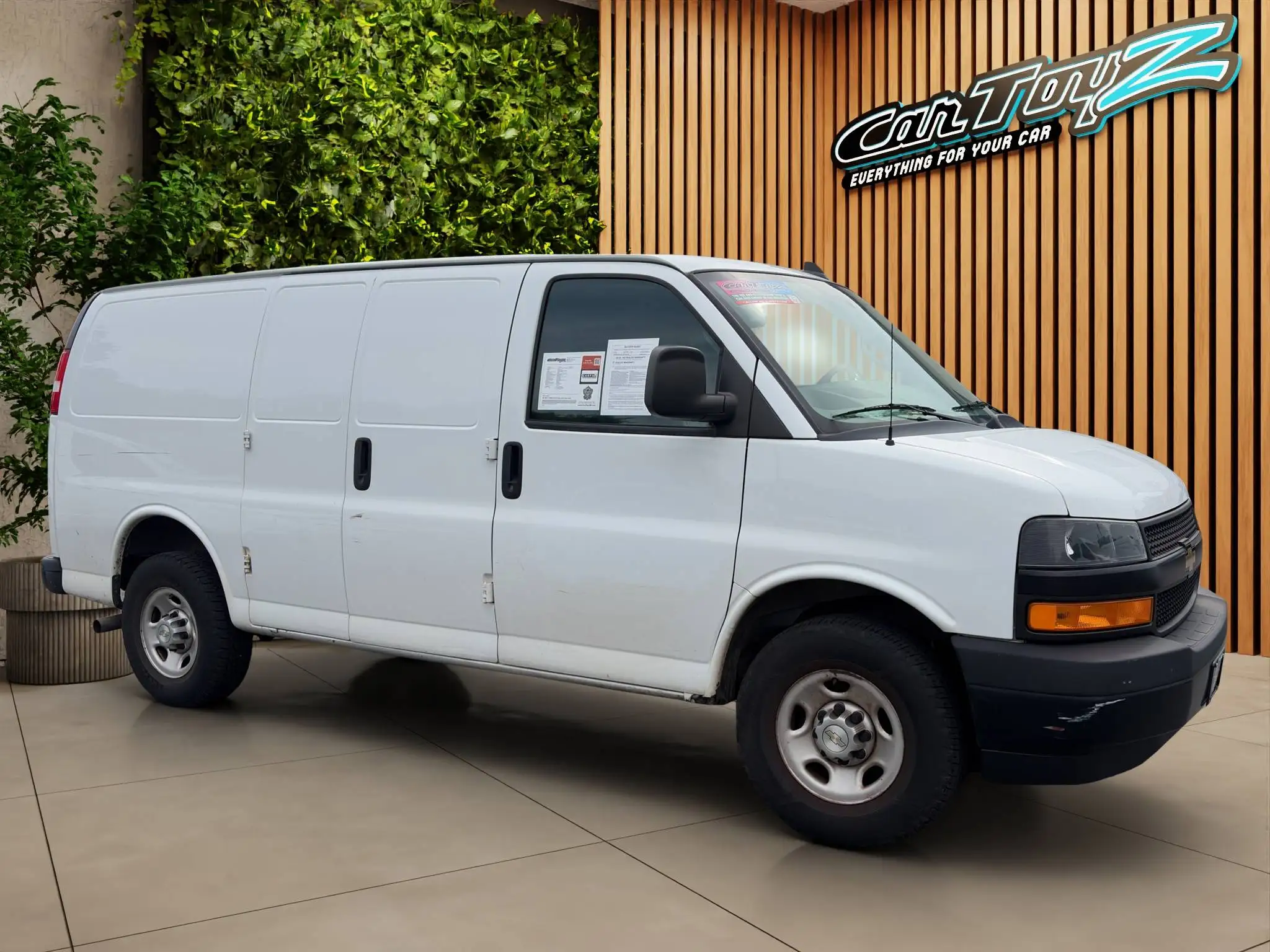 2021 Chevrolet Express 2500 Work Van HD's photo