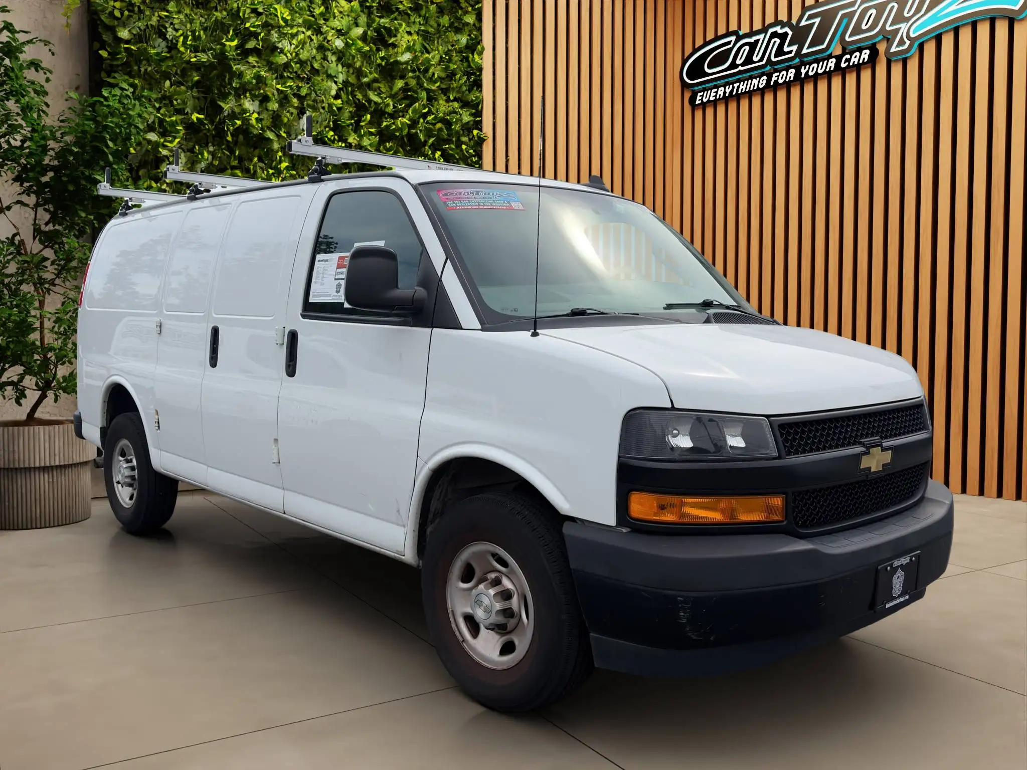 2021 Chevrolet Express 2500 Work Van HD's photo