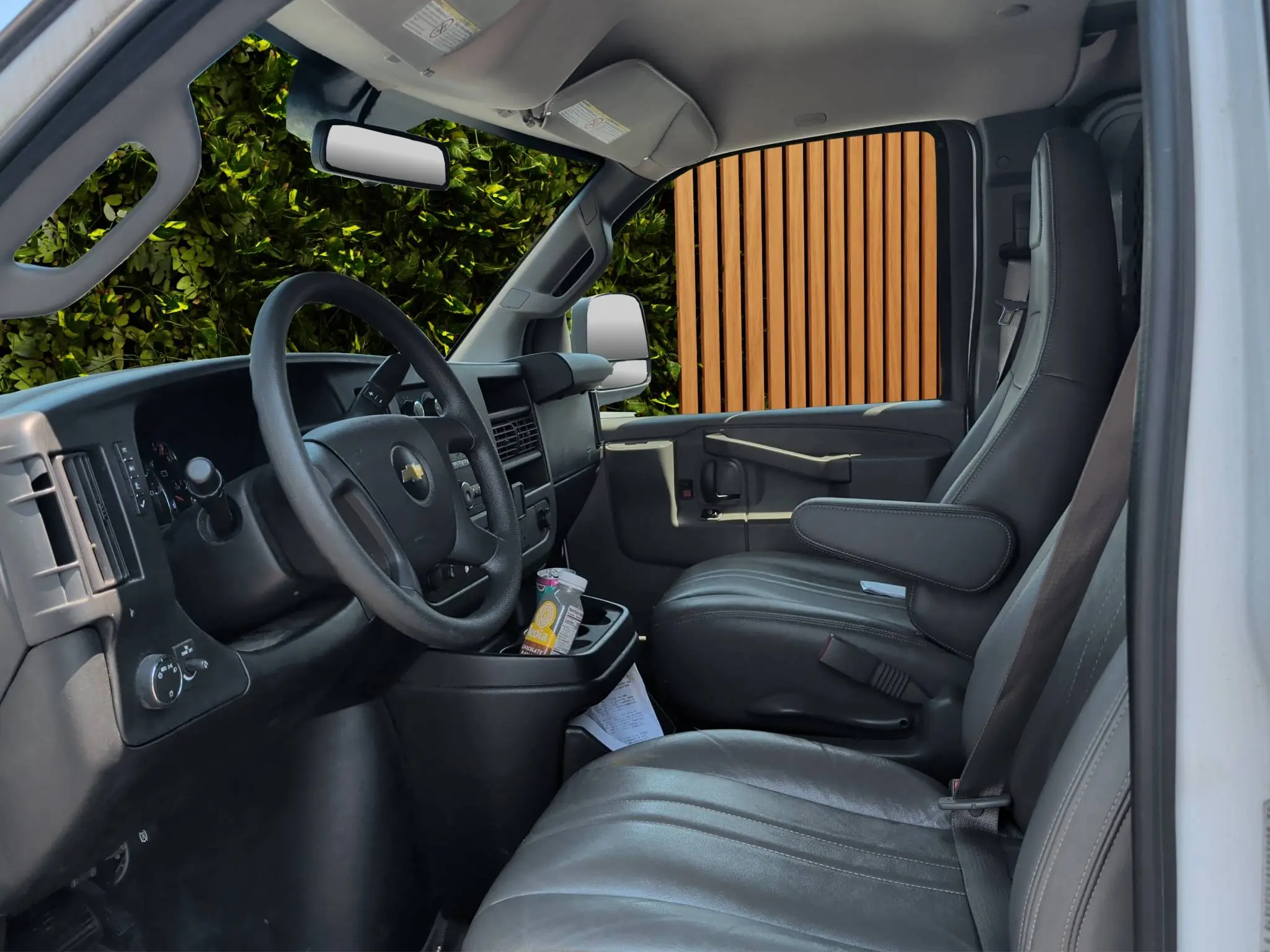 2021 Chevrolet Express 2500 Work Van HD photo 3