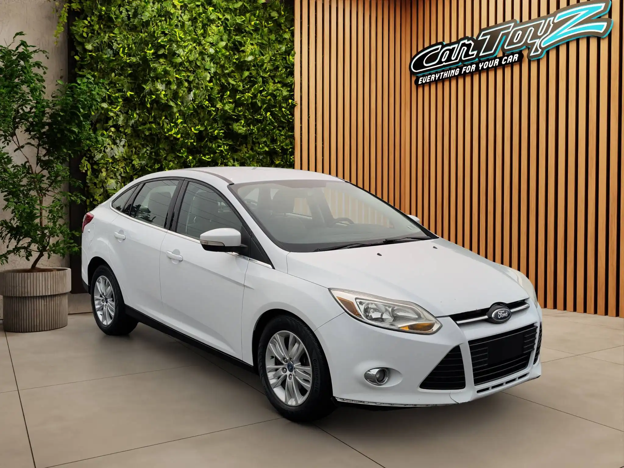 2012 Ford Focus Sedan SEL's photo