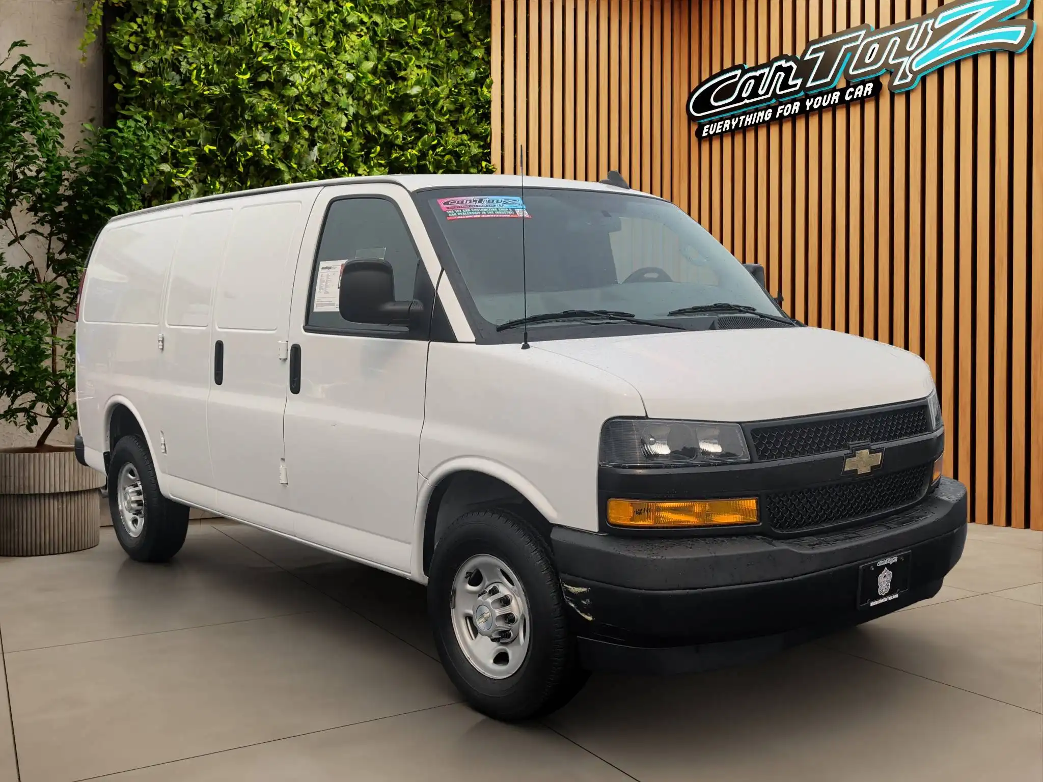 2021 Chevrolet Express 2500 Work Van HD's photo