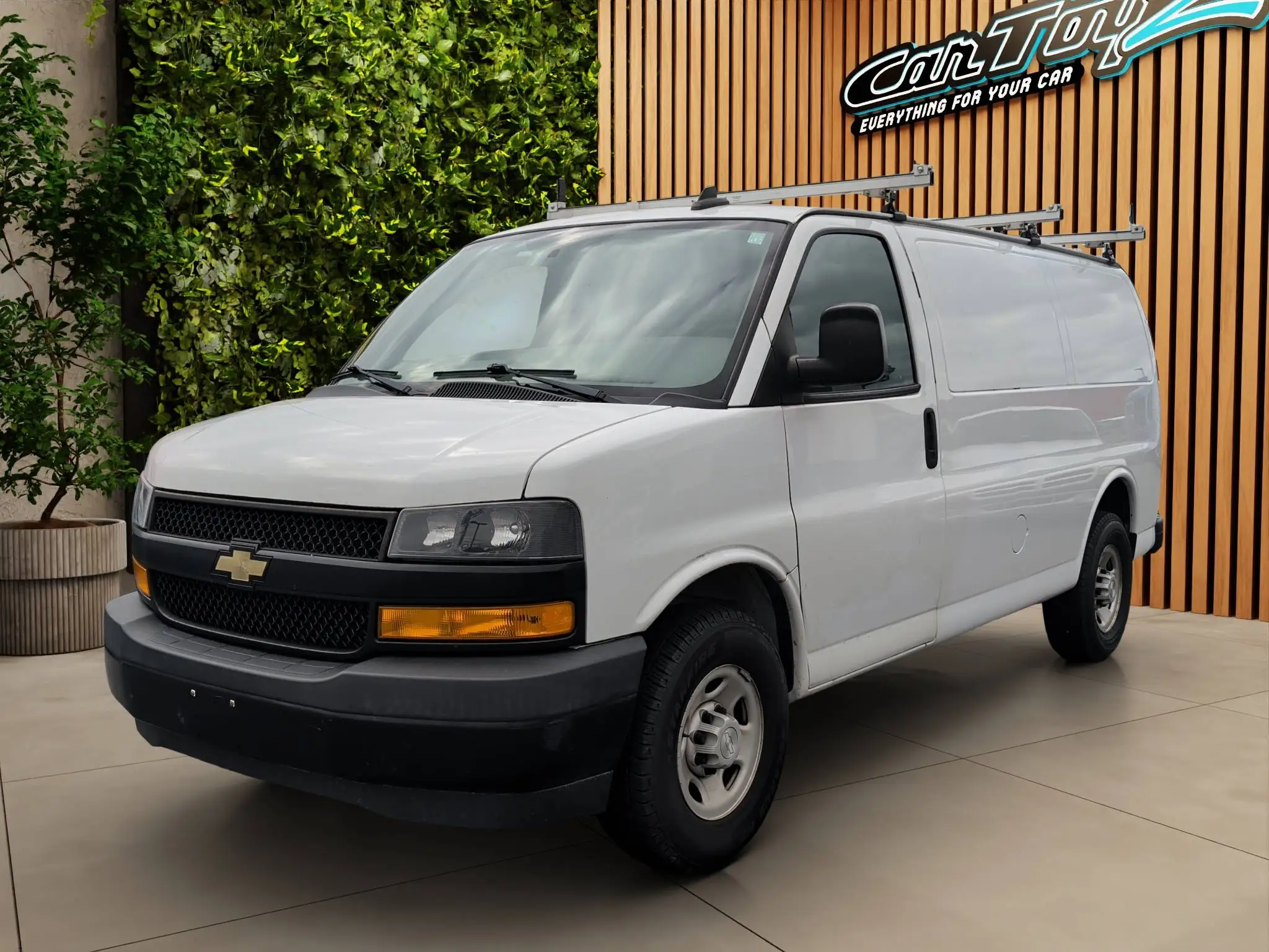 2020 Chevrolet Express 2500 Work Van HD photo 1