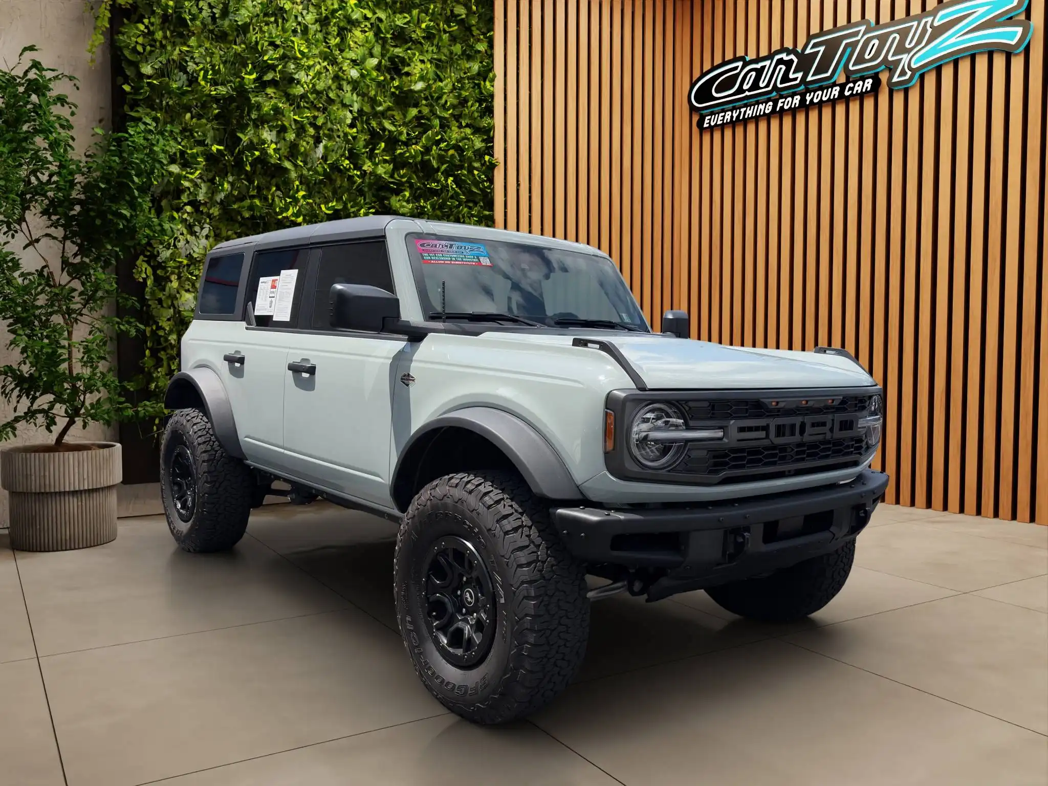 2024 Ford Bronco Wildtrak 4x4's photo