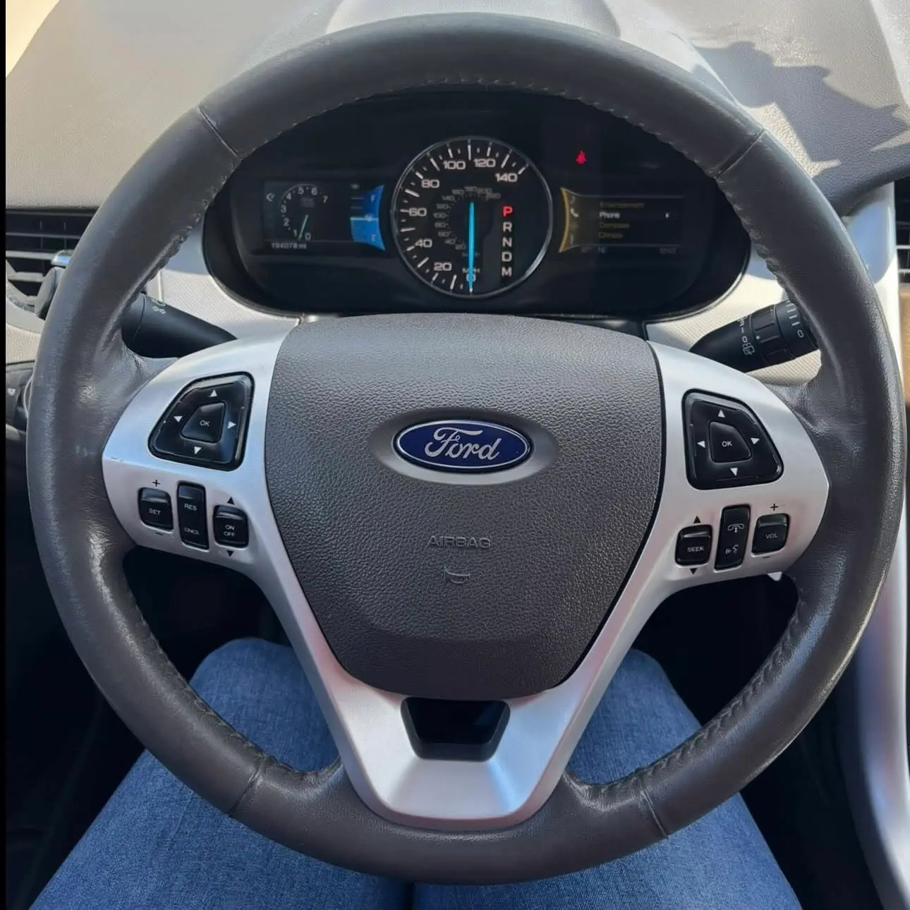 2011 Ford Edge SEL photo 4