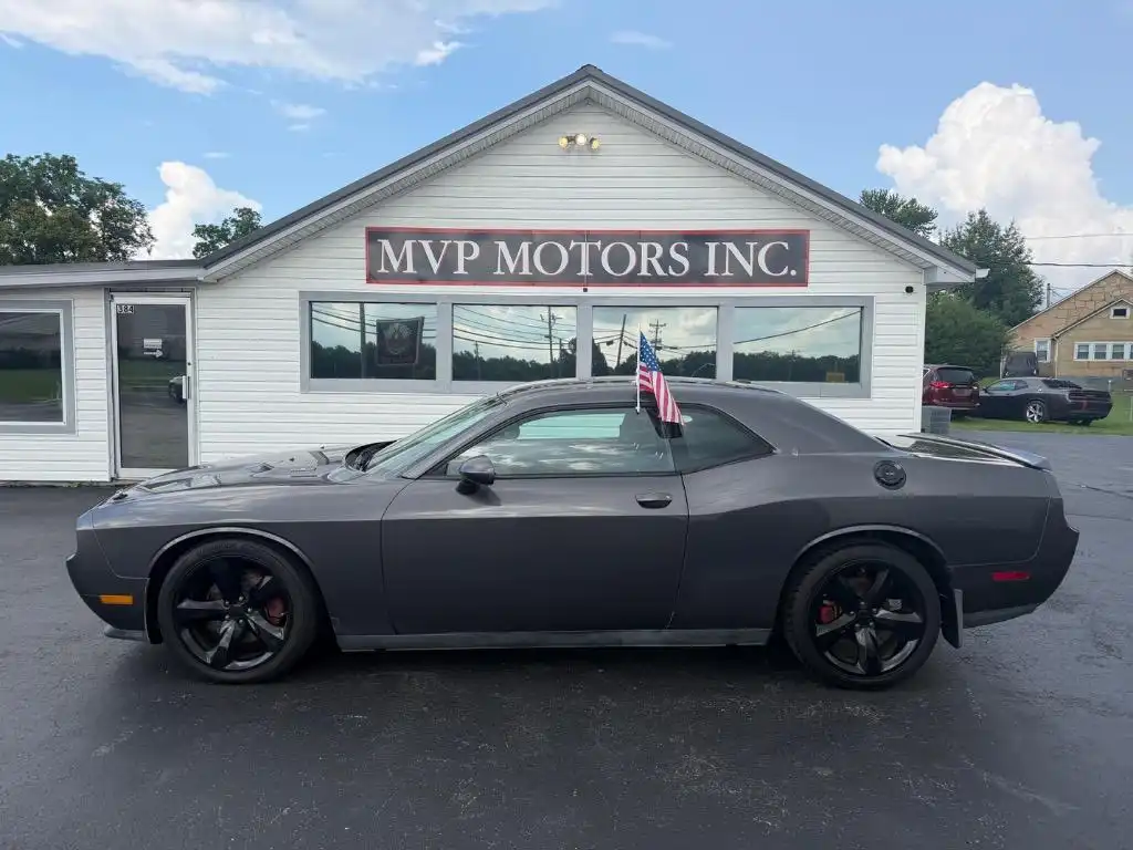 2013 Dodge Challenger R/T's photo