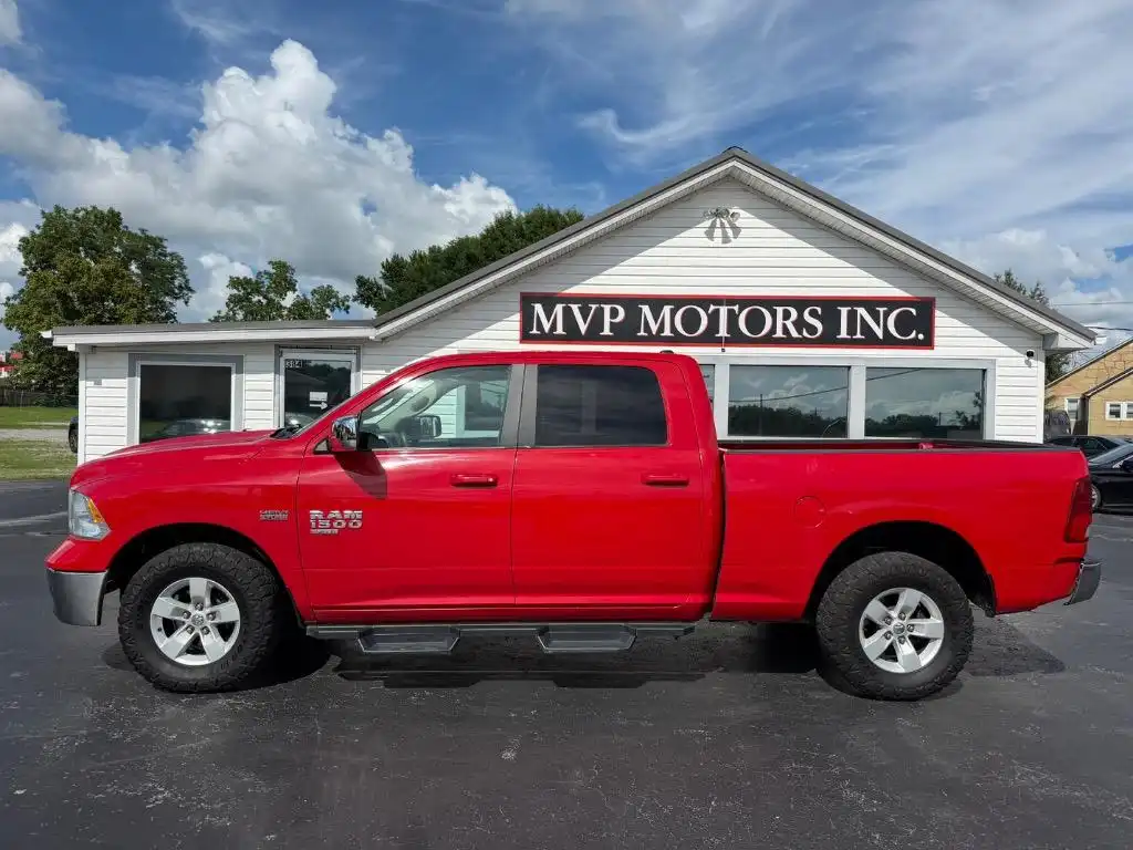 2020 RAM 1500 Classic SLT 4x4 Crew Cab 6'4's photo
