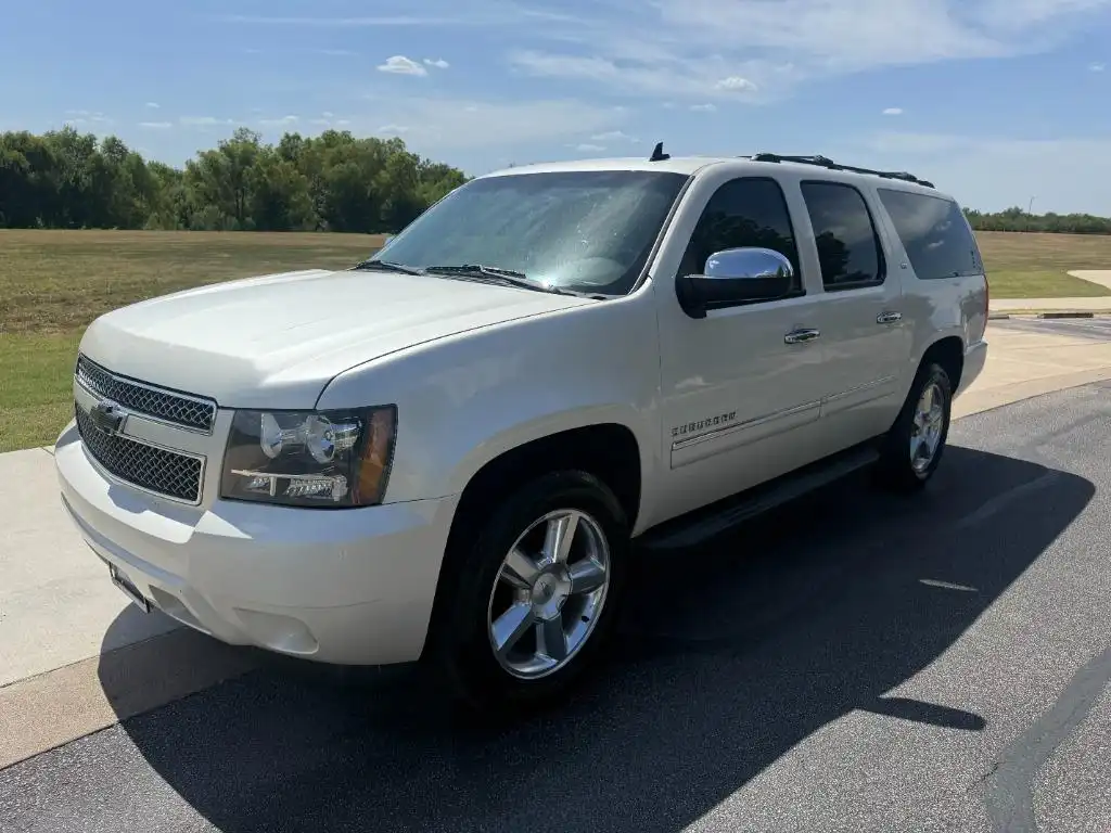 2013 Chevrolet Suburban LTZ 4WD 1500's photo