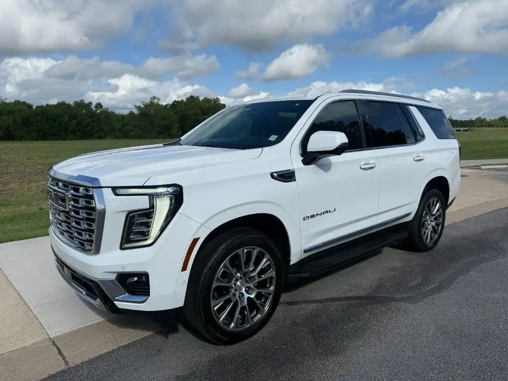 2025 GMC Yukon 4WD Denali's photo