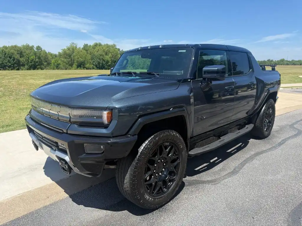 2025 GMC Hummer EV 3X's photo