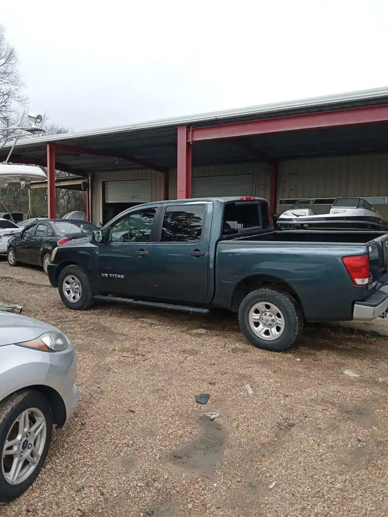 2005 Nissan Titan XE 4X2 Crew Cab FFV's photo