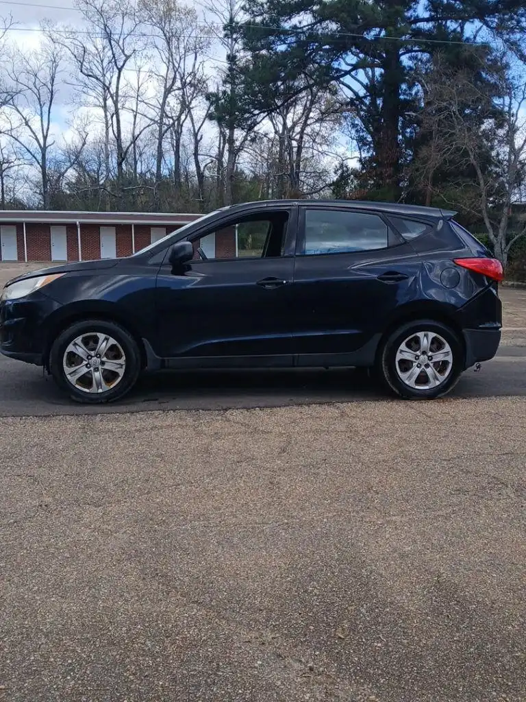 2011 Hyundai Tucson GL FWD Auto's photo