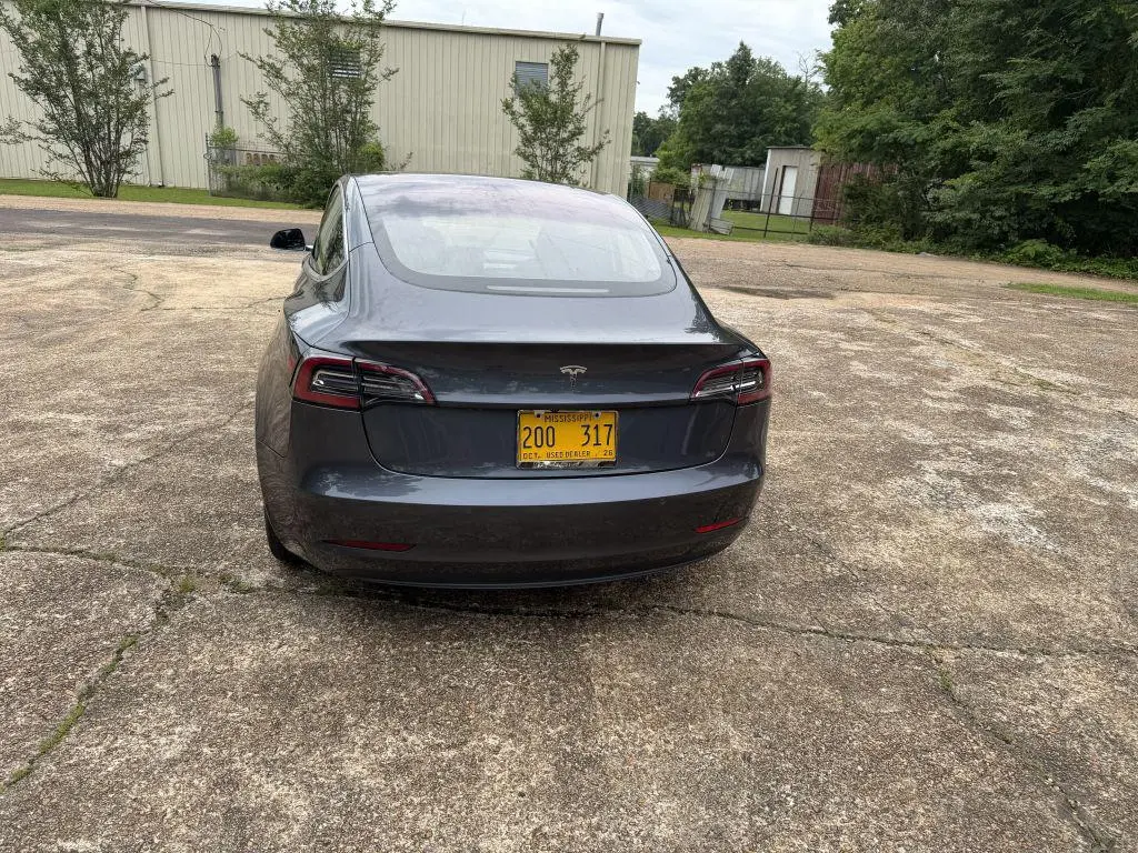 2018 Tesla Model 3 Long Range photo 5
