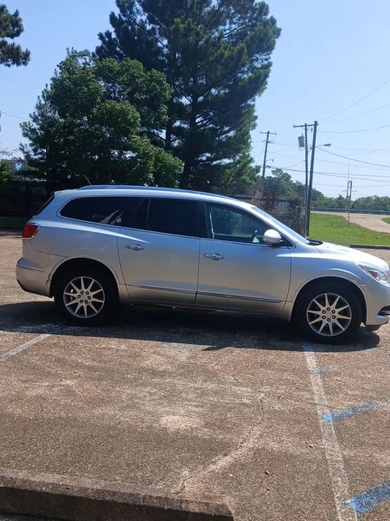 2015 Buick Enclave Leather photo 3