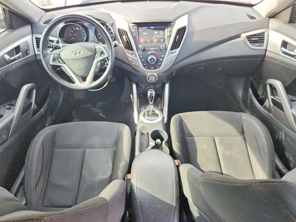 2017 Hyundai Veloster 1.6 DCT EcoShift photo 4