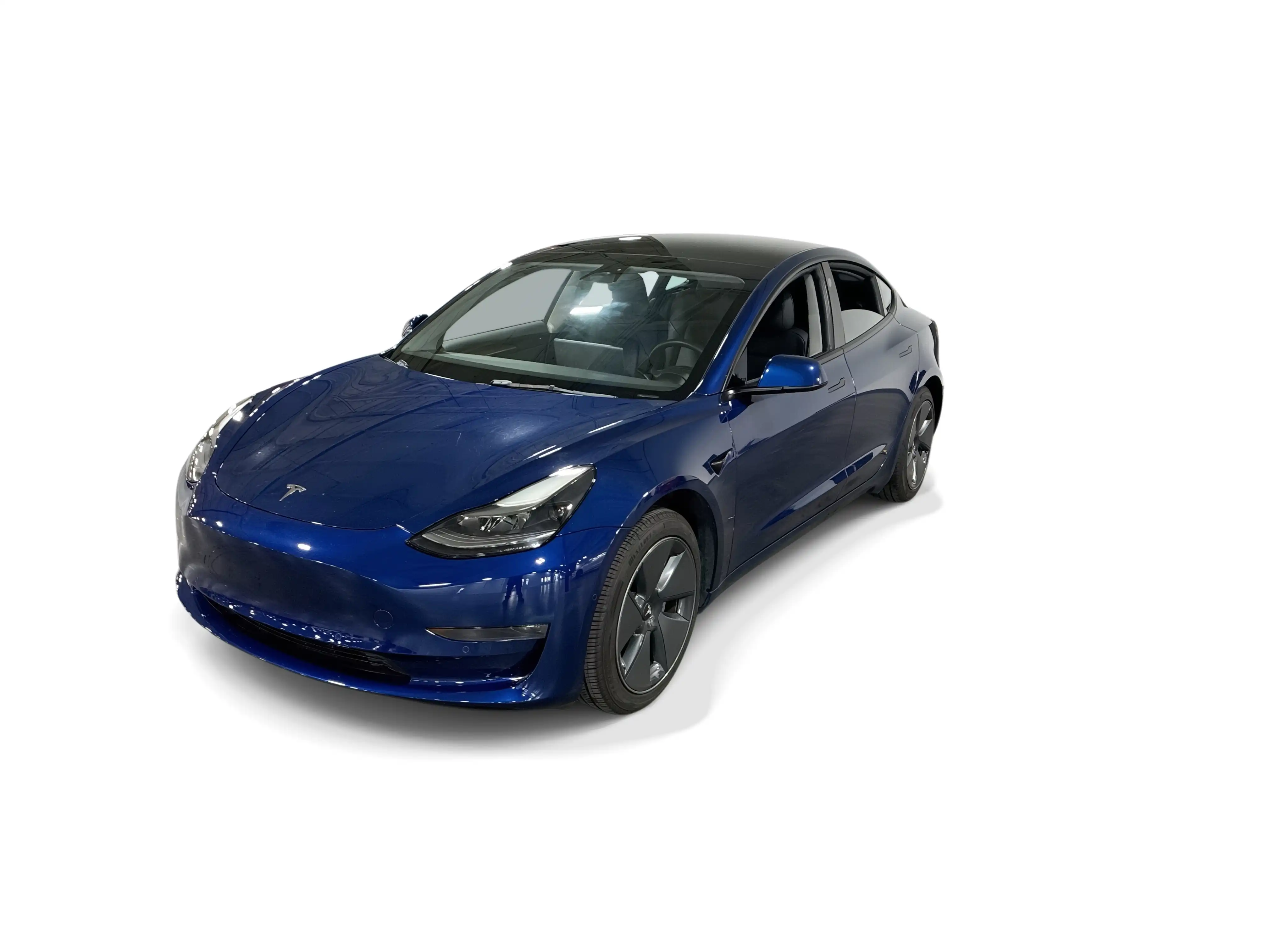 2021 Tesla Model 3 Standard Range Plus's photo