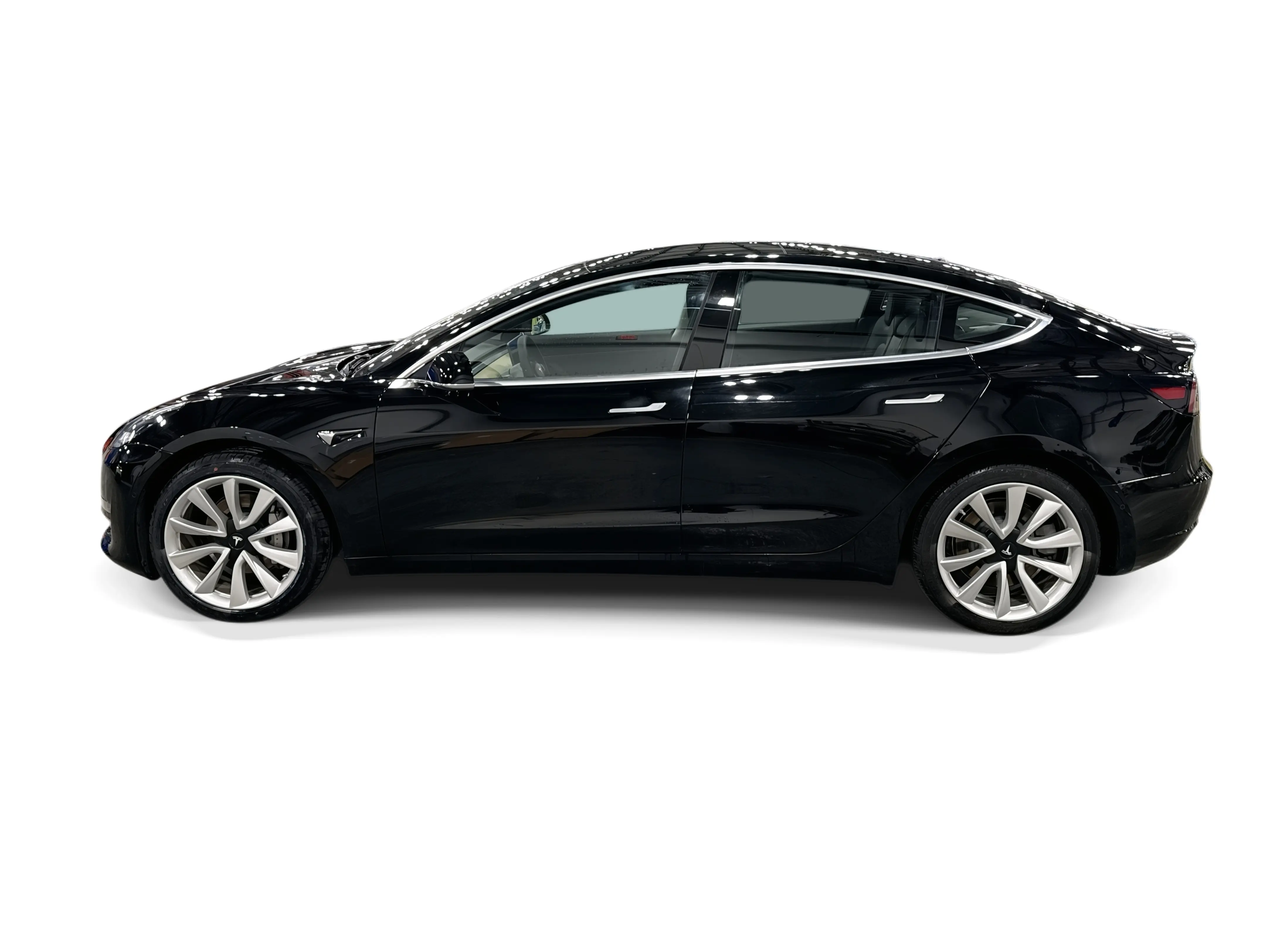 2020 Tesla Model 3 Standard Range Plus photo 3
