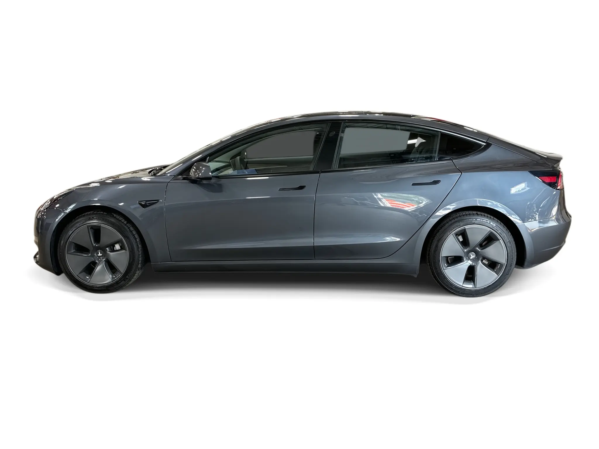2023 Tesla Model 3 Base photo 3
