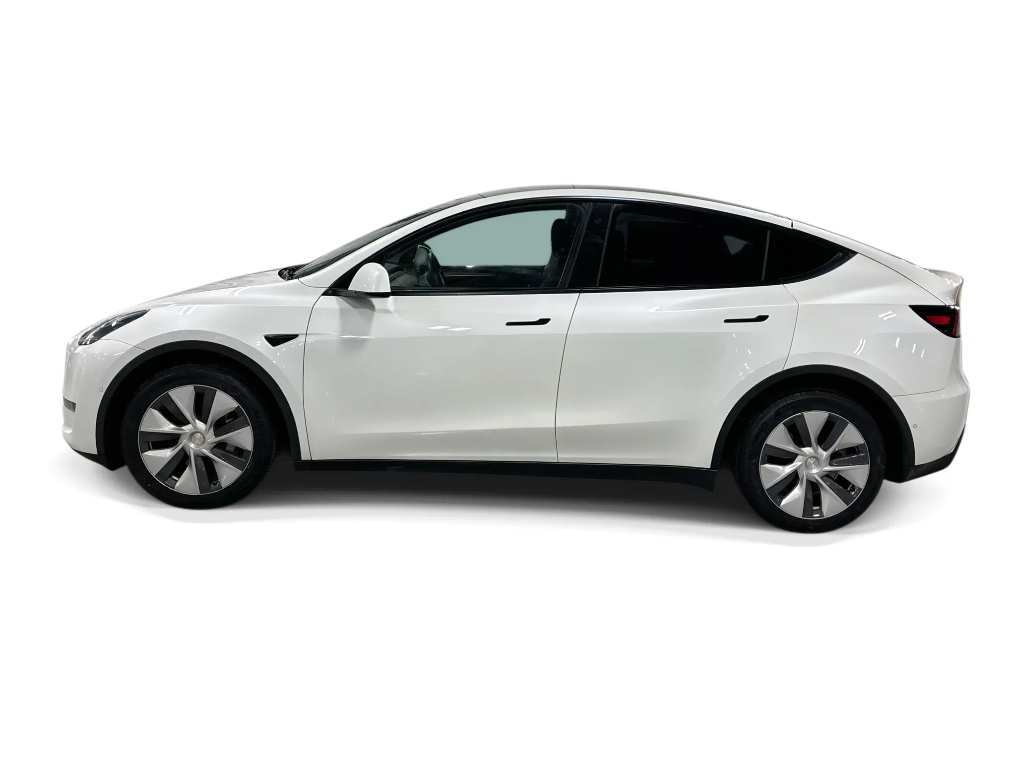 2022 Tesla Model Y Long Range Dual Motor AWD photo 3