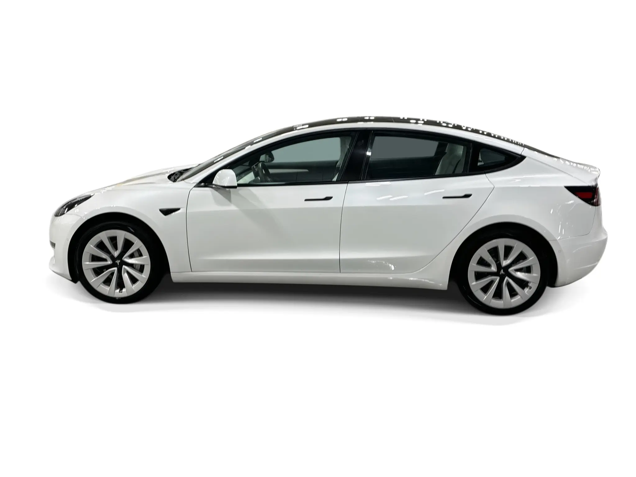 2021 Tesla Model 3 Standard Range Plus photo 3