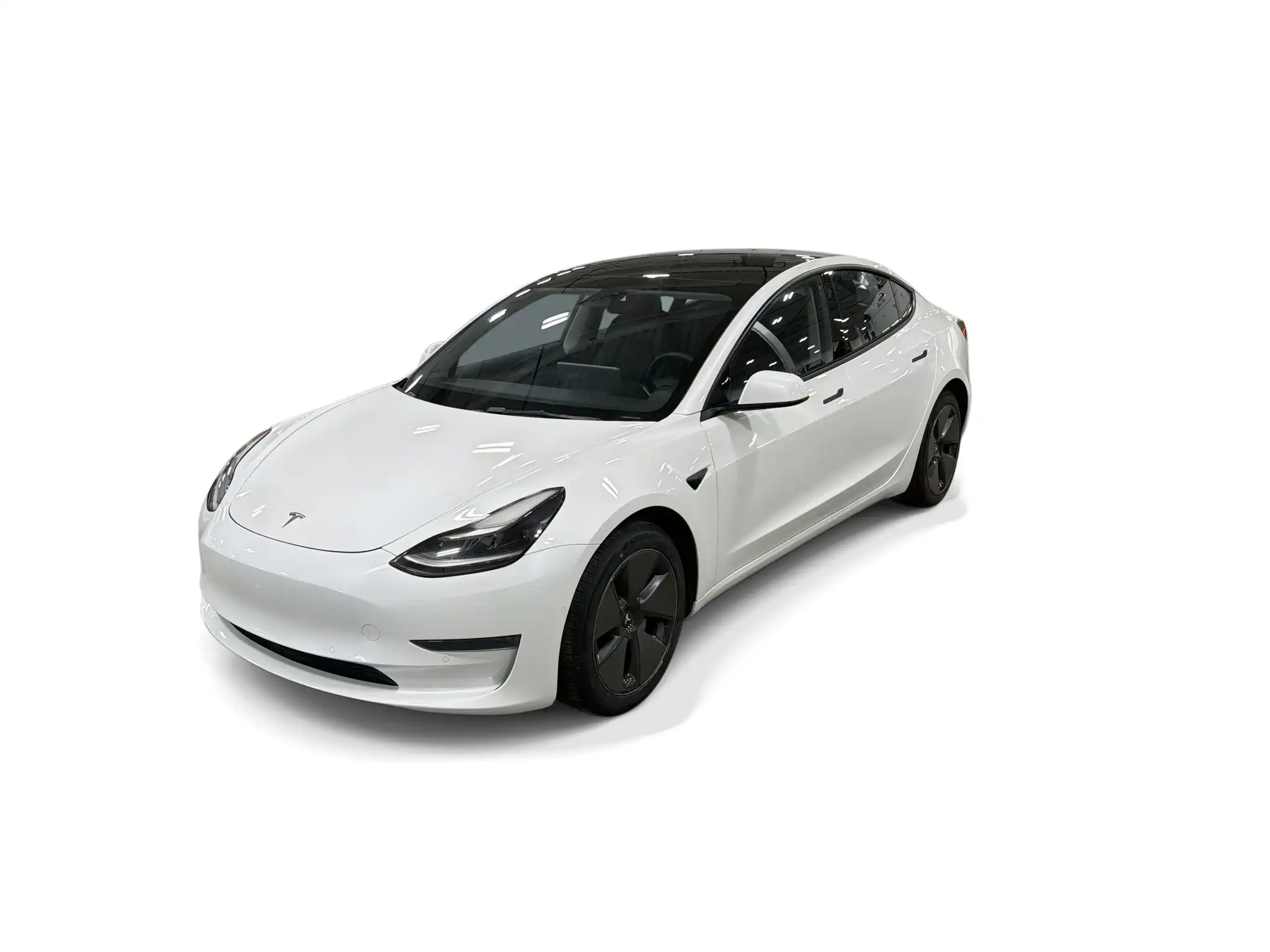 2022 Tesla Model 3 Standard Range Plus's photo