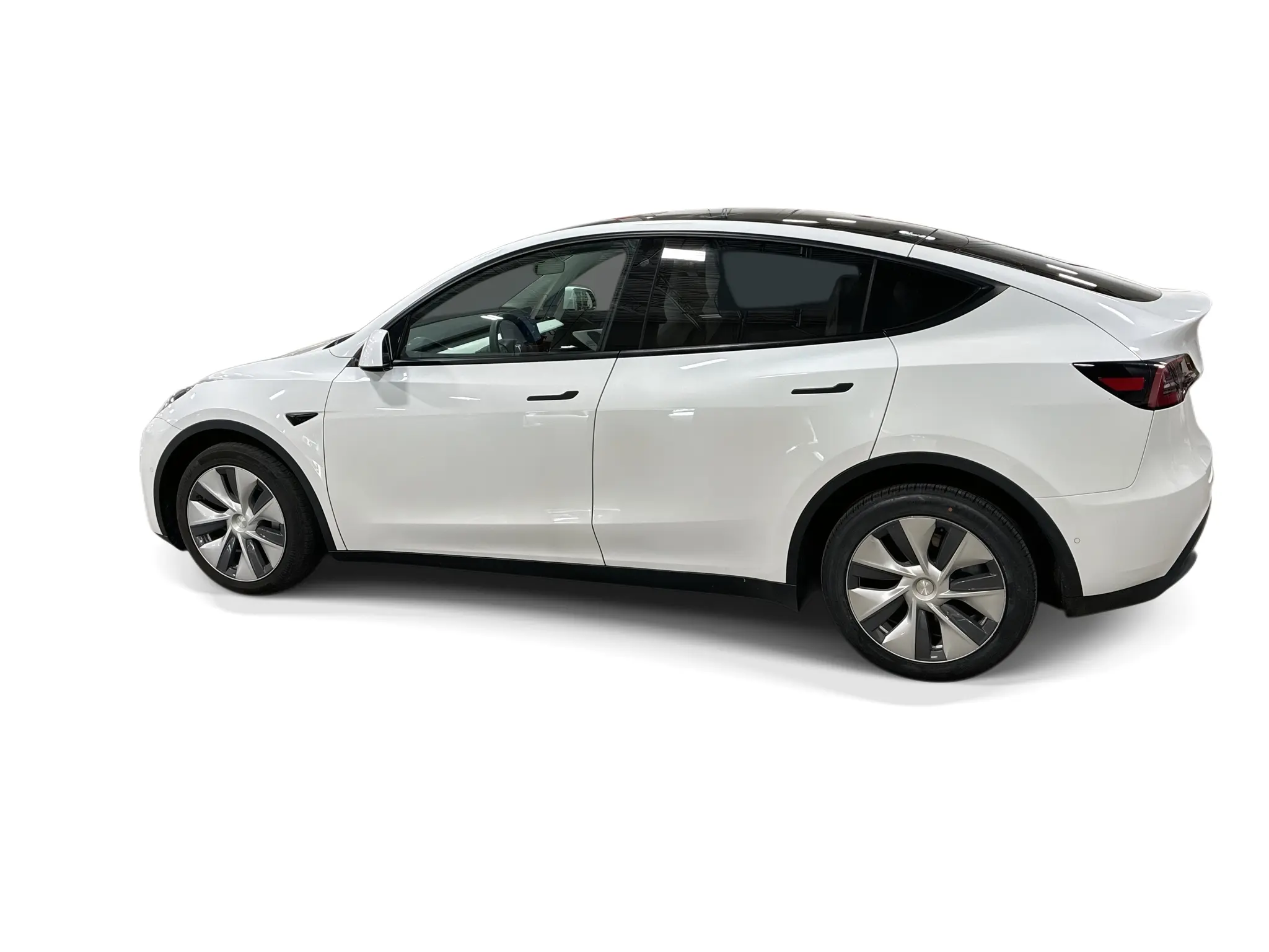 2022 Tesla Model Y Long Range Dual Motor AWD photo 5