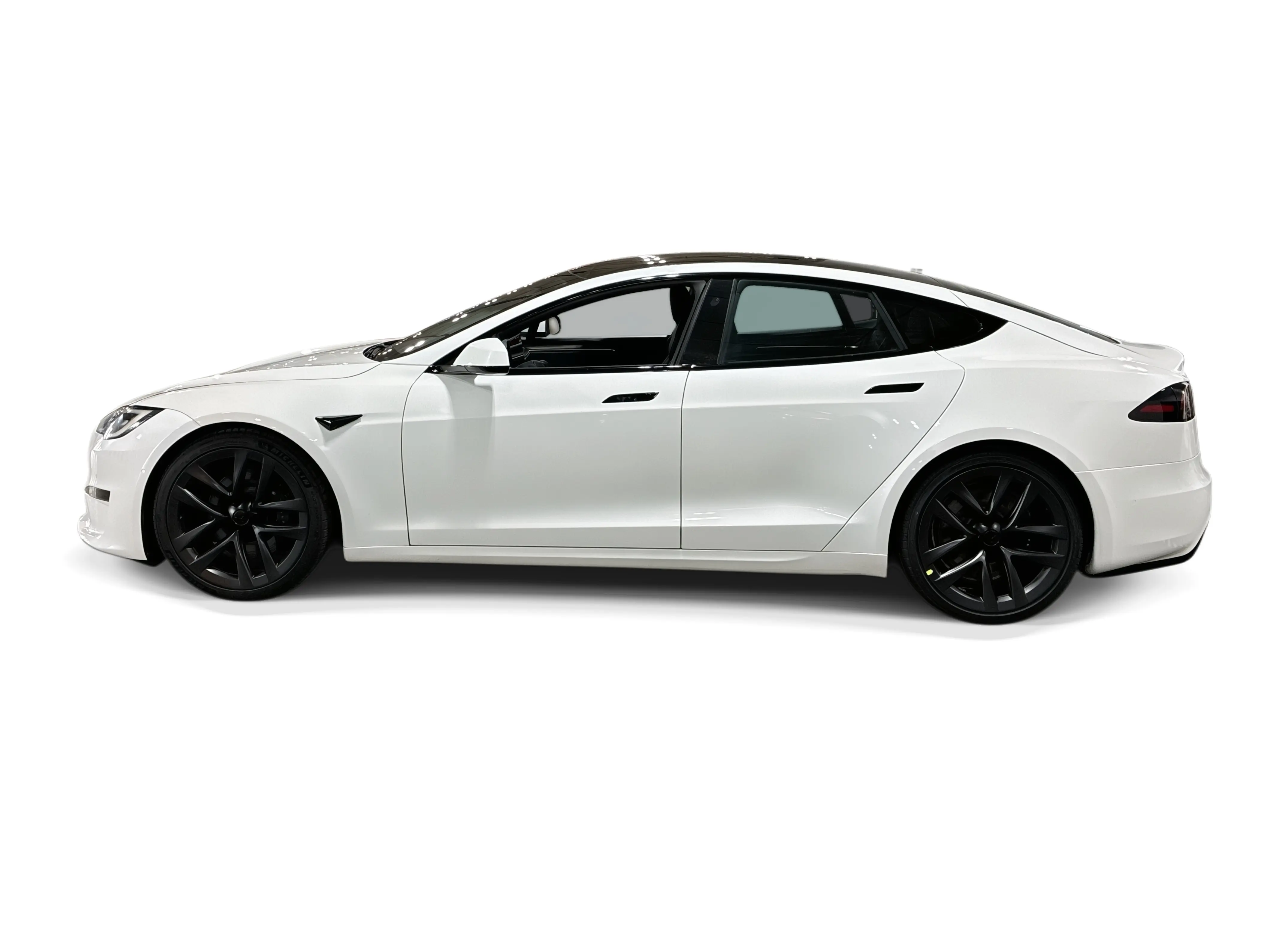 2023 Tesla Model S undefined photo 3