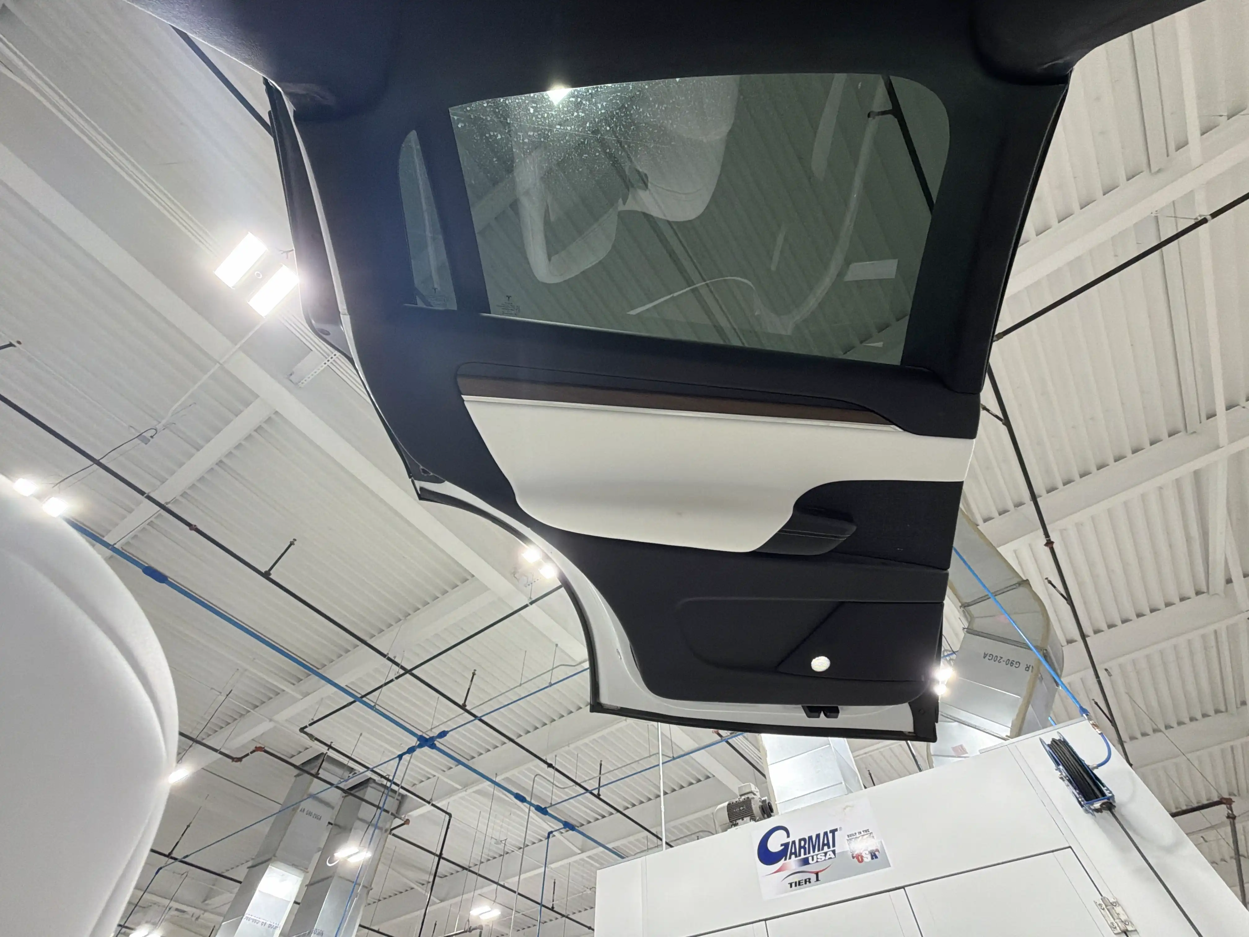 2022 Tesla Model X Long Range's photo
