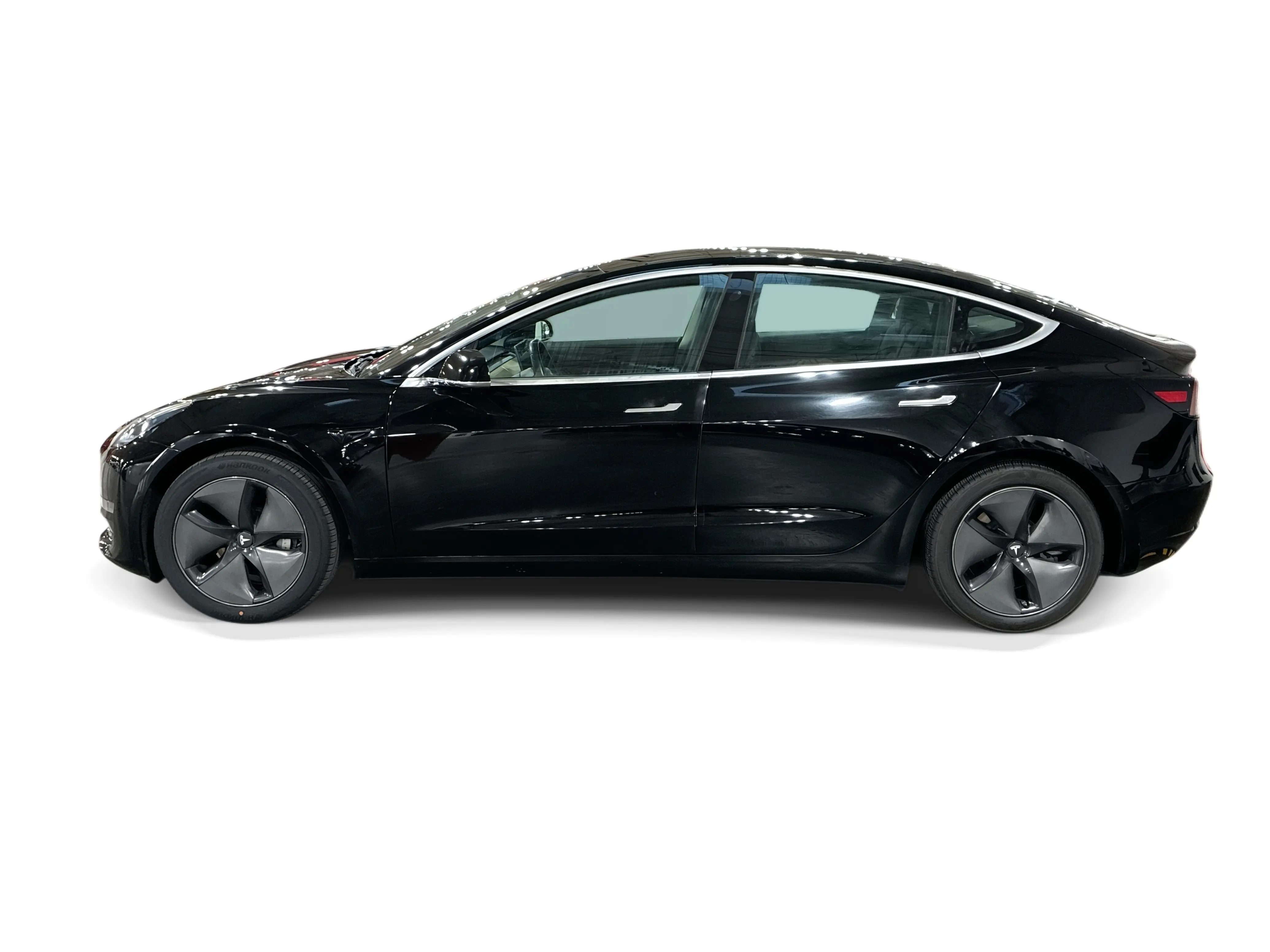 2019 Tesla Model 3 Standard Range Plus photo 3