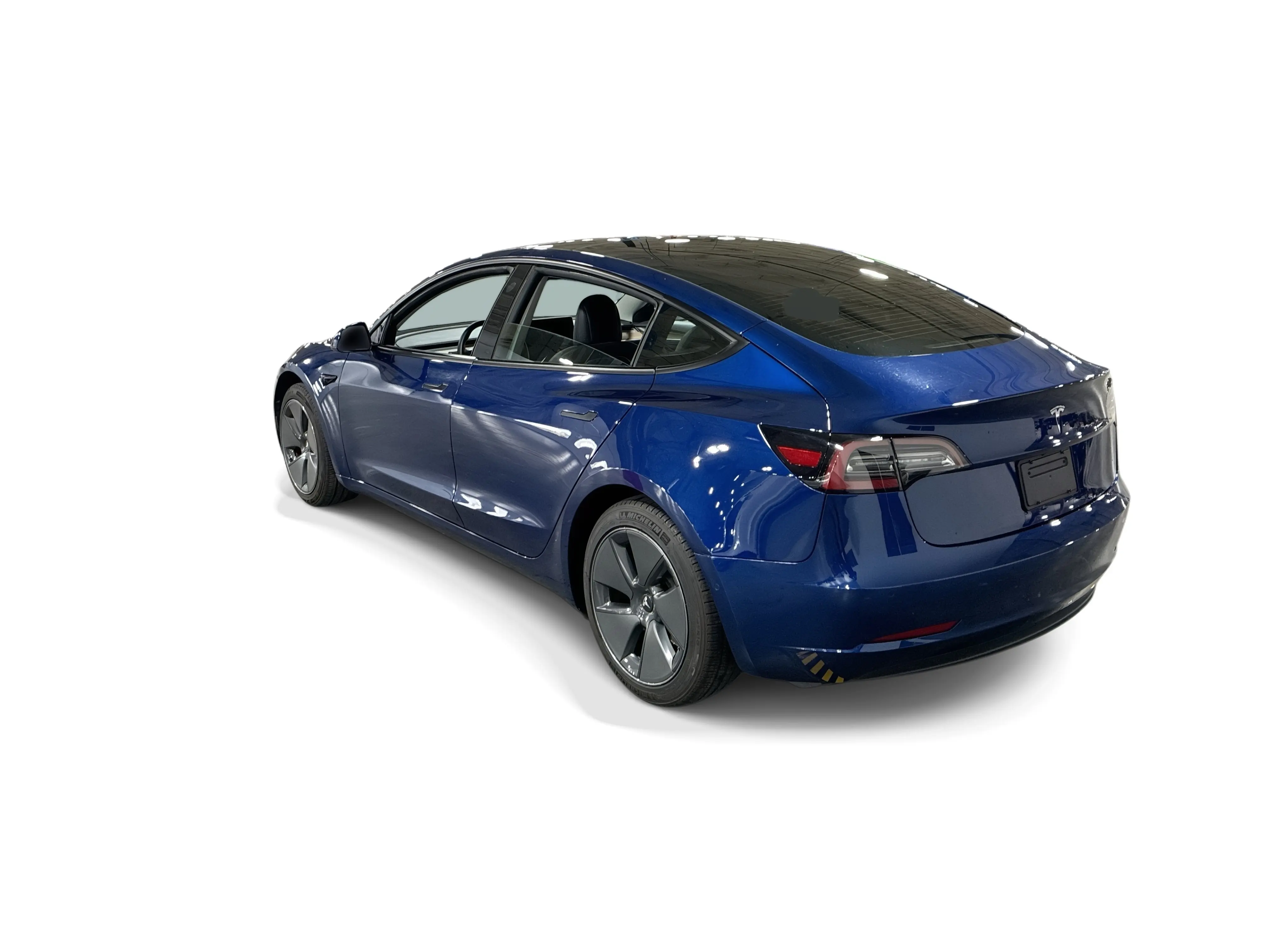 2021 Tesla Model 3 Standard Range Plus photo 4