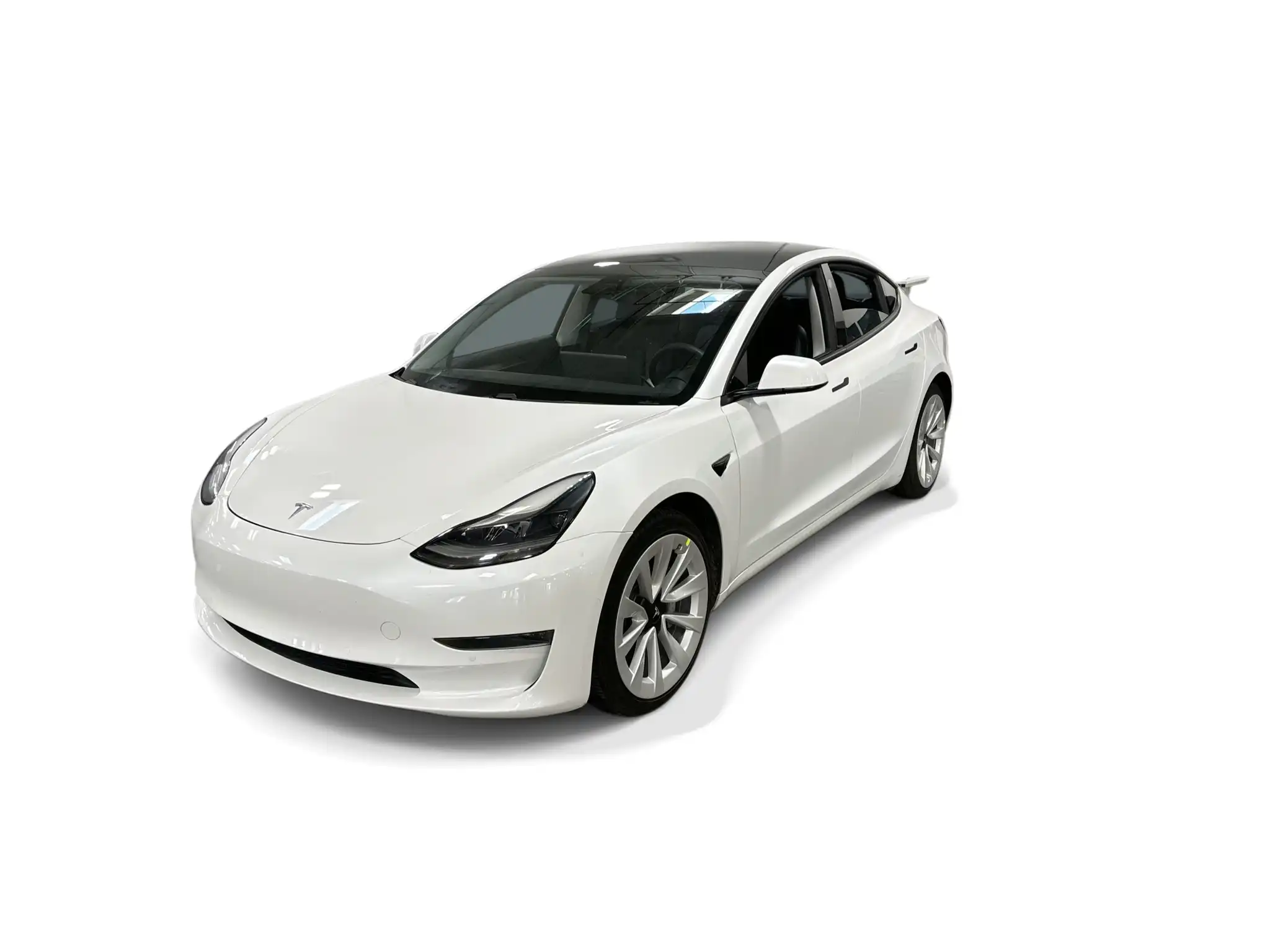 2021 Tesla Model 3 Standard Range Plus's photo
