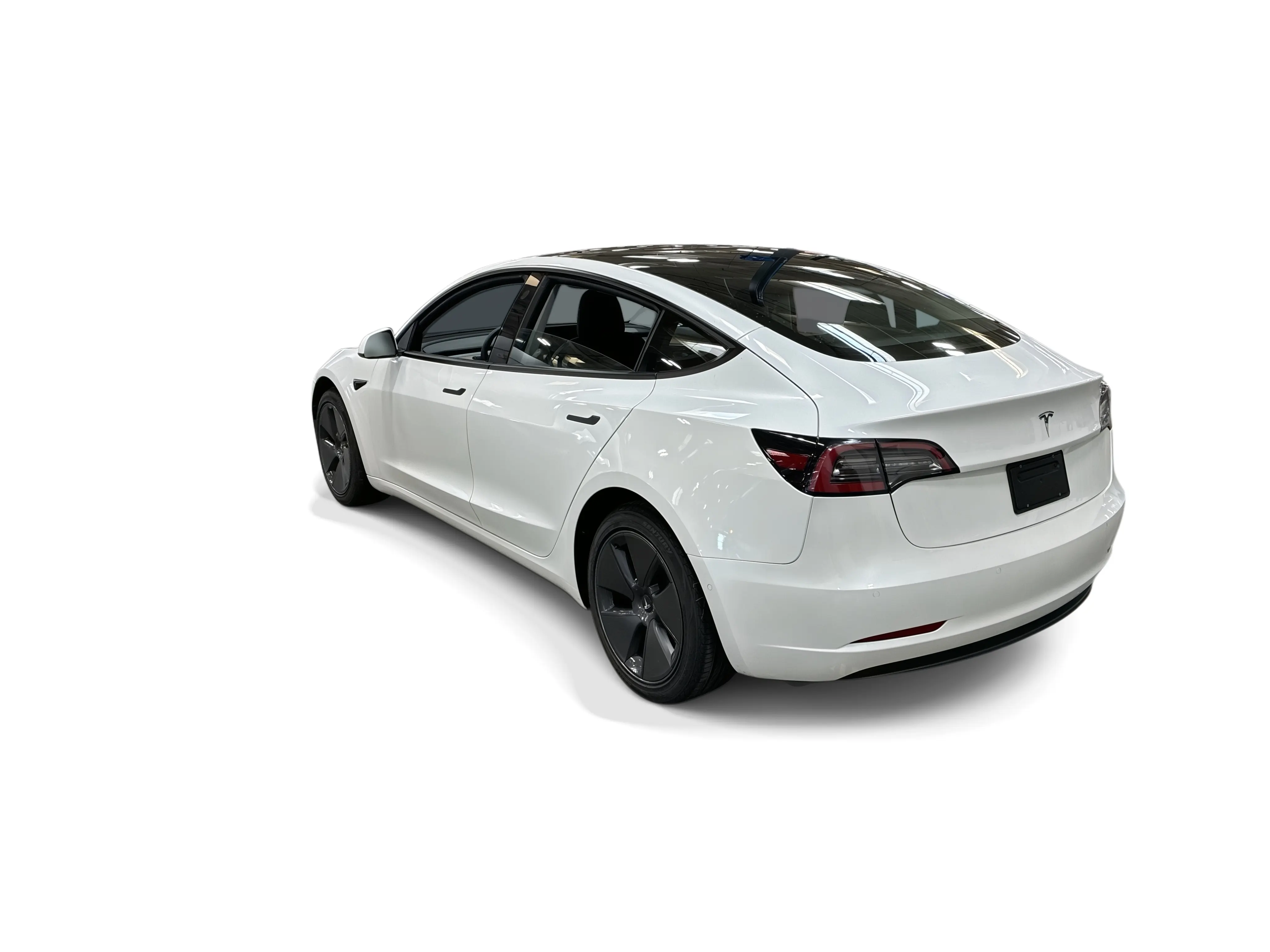 2022 Tesla Model 3 Standard Range Plus photo 4