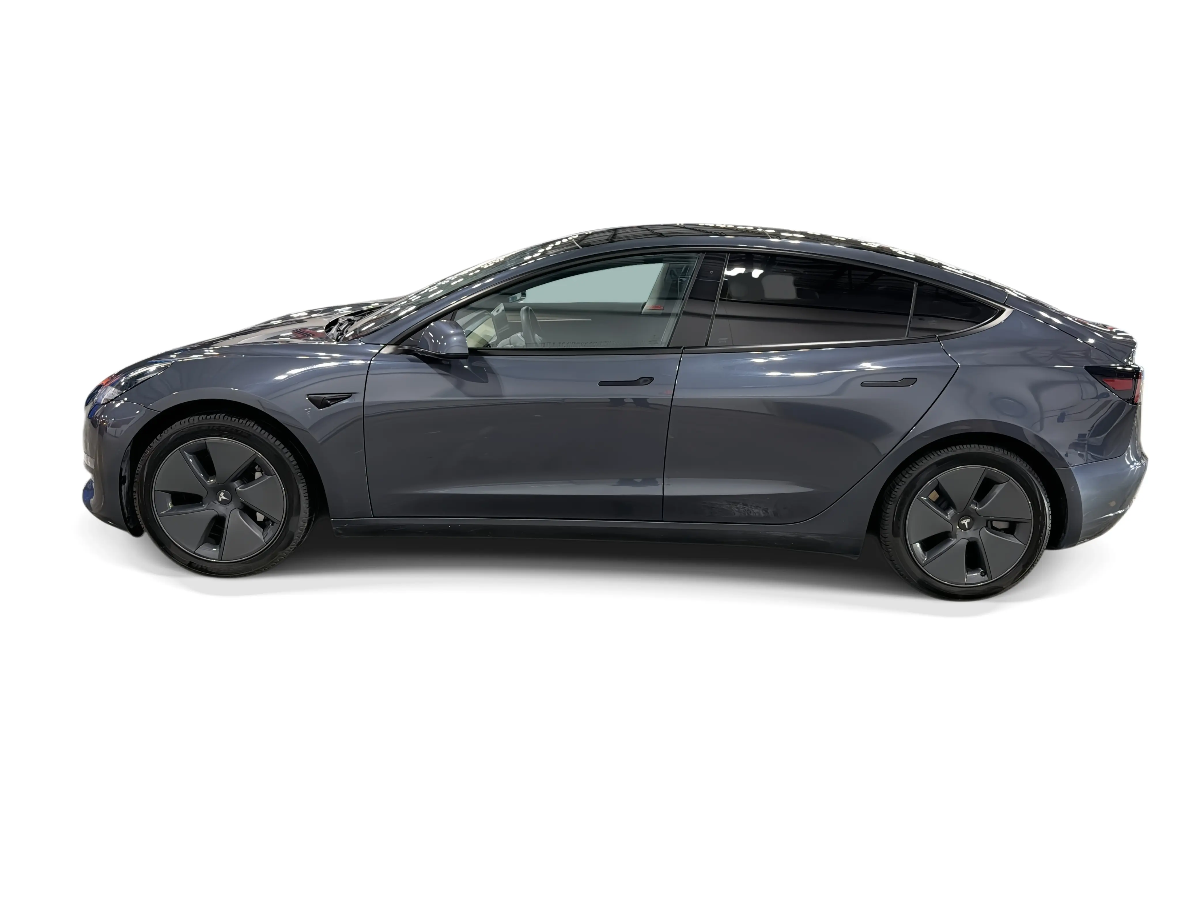 2021 Tesla Model 3 Standard Range Plus photo 3