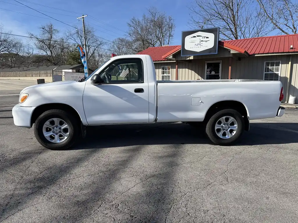 2006 Toyota Tundra Regular Cab 5AT's photo