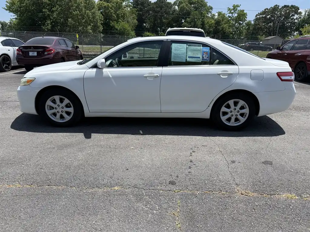 2010 Toyota Camry 2.5's photo
