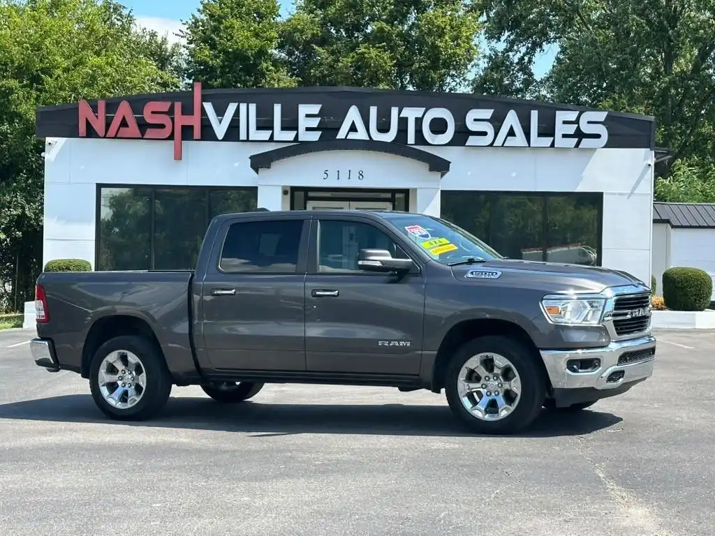 2020 RAM 1500 Big Horn/Lone Star 4WD Crew Cab 5'7's photo