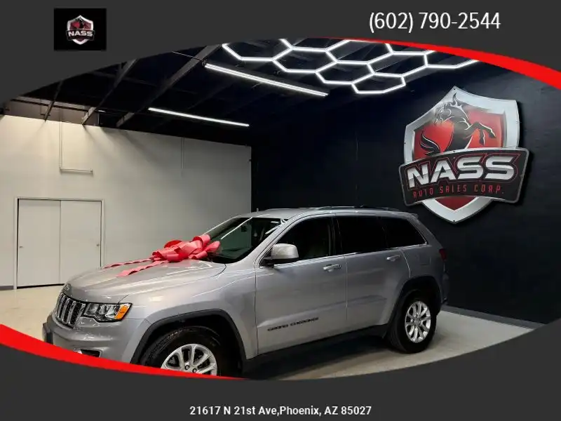 2021 Jeep Grand Cherokee Laredo E's photo