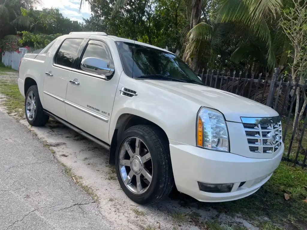 2008 Cadillac Escalade EXT AWD's photo